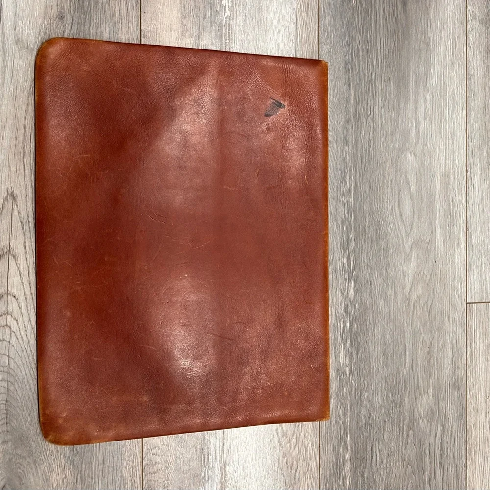 Levi's Leather Laptop Computer Case Rectangular Shaped Brown 15.6 x 12 Inch - Picture 10 of 15